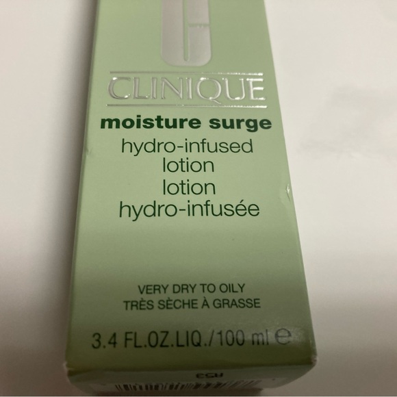 Clinique moisture surge hydro-infused lotion - Picture 4 of 5